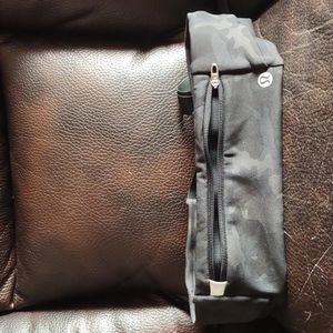 Lululemon running belt